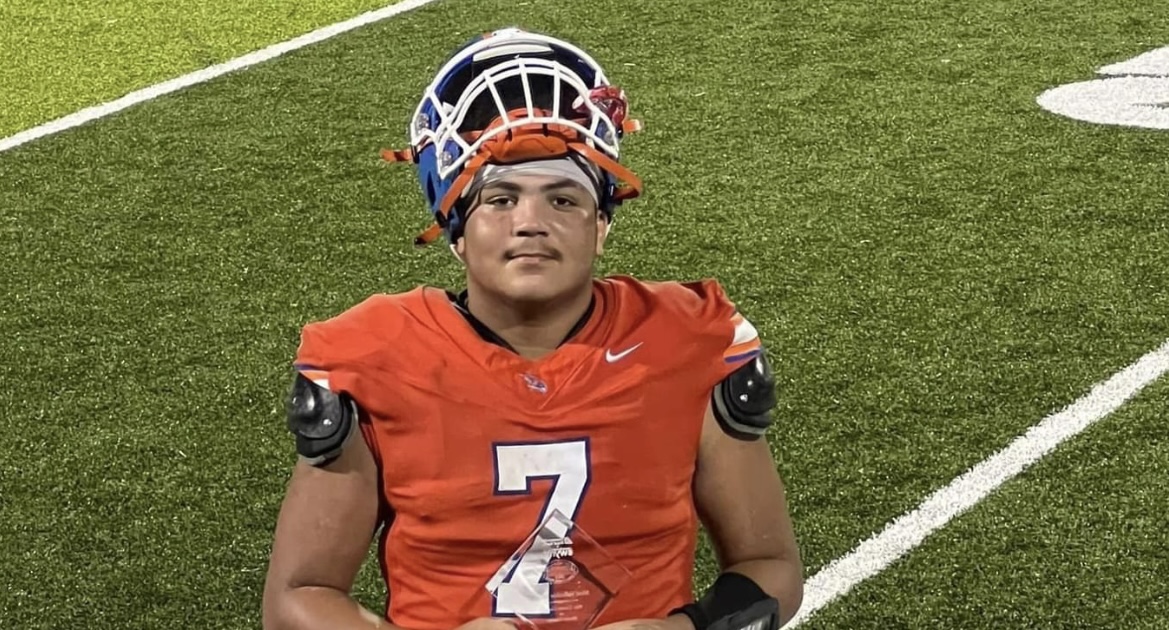 HIGH SCHOOL FOOTBALL Knuckles late TD lifts Hawks past Cards