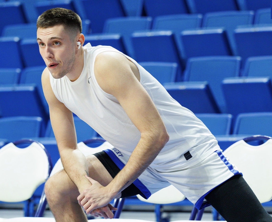 COLLEGE BASKETBALL: Wildcats sloppy in exhibition opener