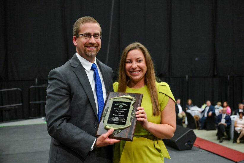 KYCOM Dean Joe Kingery, D.O., presents the Dean’s Award to Megan C. Hennon, D.O.