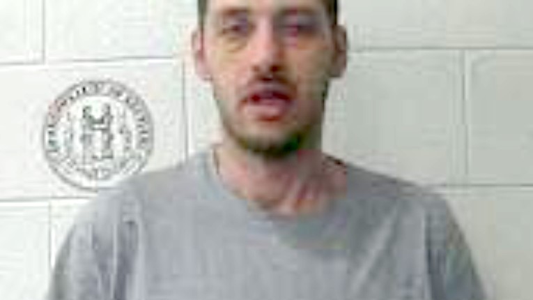 Floyd man charged with trying to bribe constable