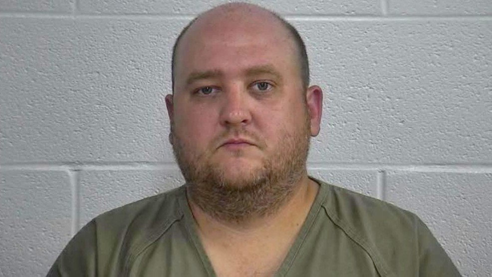 Former bus driver ordered to remain in jail while awaiting trial on attempted online enticement