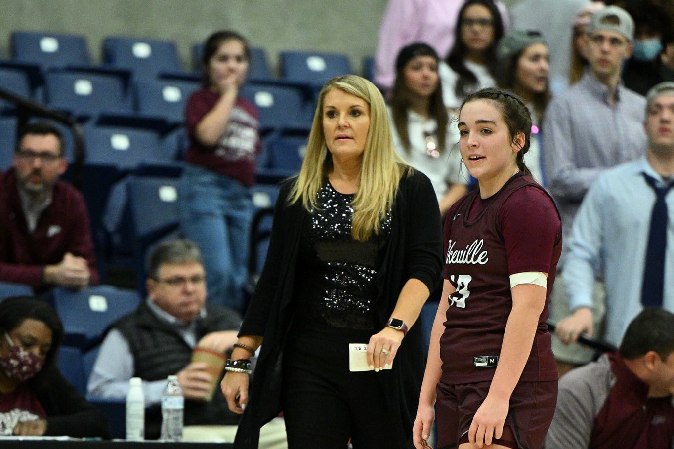 HIGH SCHOOL BASKETBALL: Pikeville 4-peats with thrilling OT win over Lawrence County