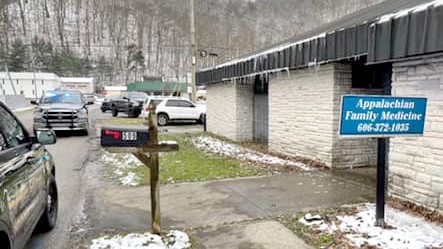 Deputies, DEA agents raid Paintsville clinic