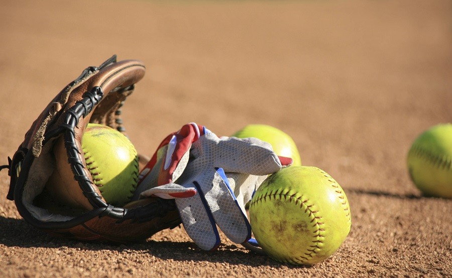 HIGH SCHOOL SOFTBALL: Man falls in 10 innings to Wahama in title game