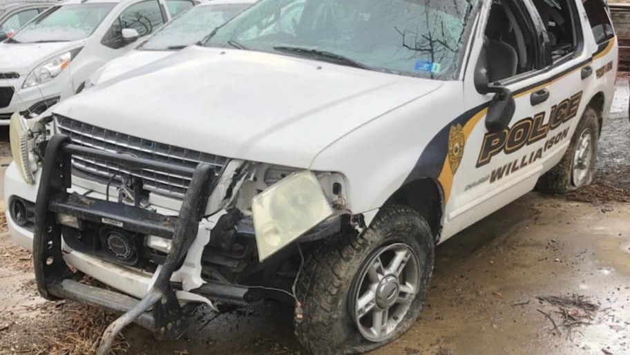 Officer hurt in crash during chase; suspect arrested