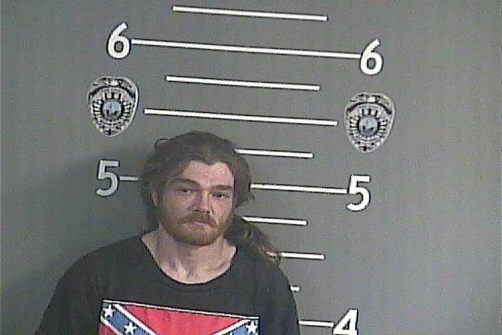 South Williamson man arrested after fleeing police on foot