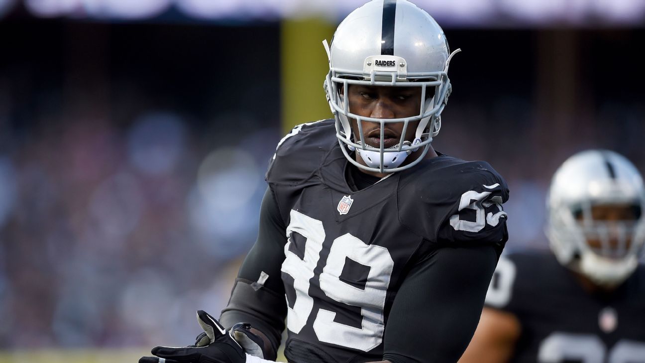Sources: Cowboys DE Smith reinstated by NFL