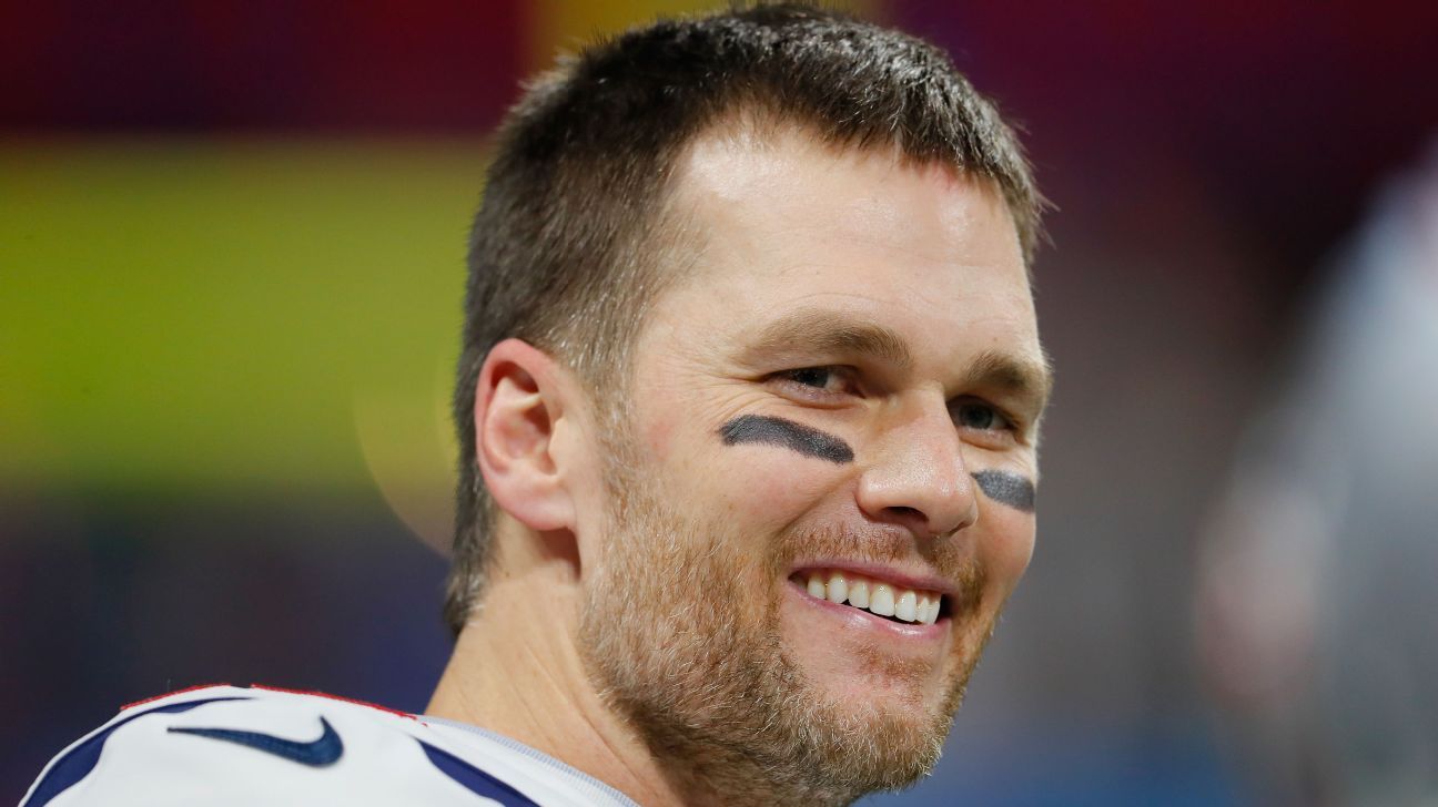 Brady, Bucs teammates hold informal workout