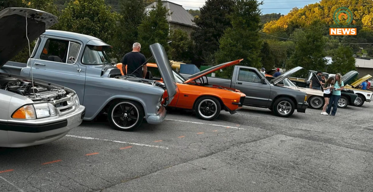 Bourbon and Moonshine Cruise In to Provide Food for Hungry Children