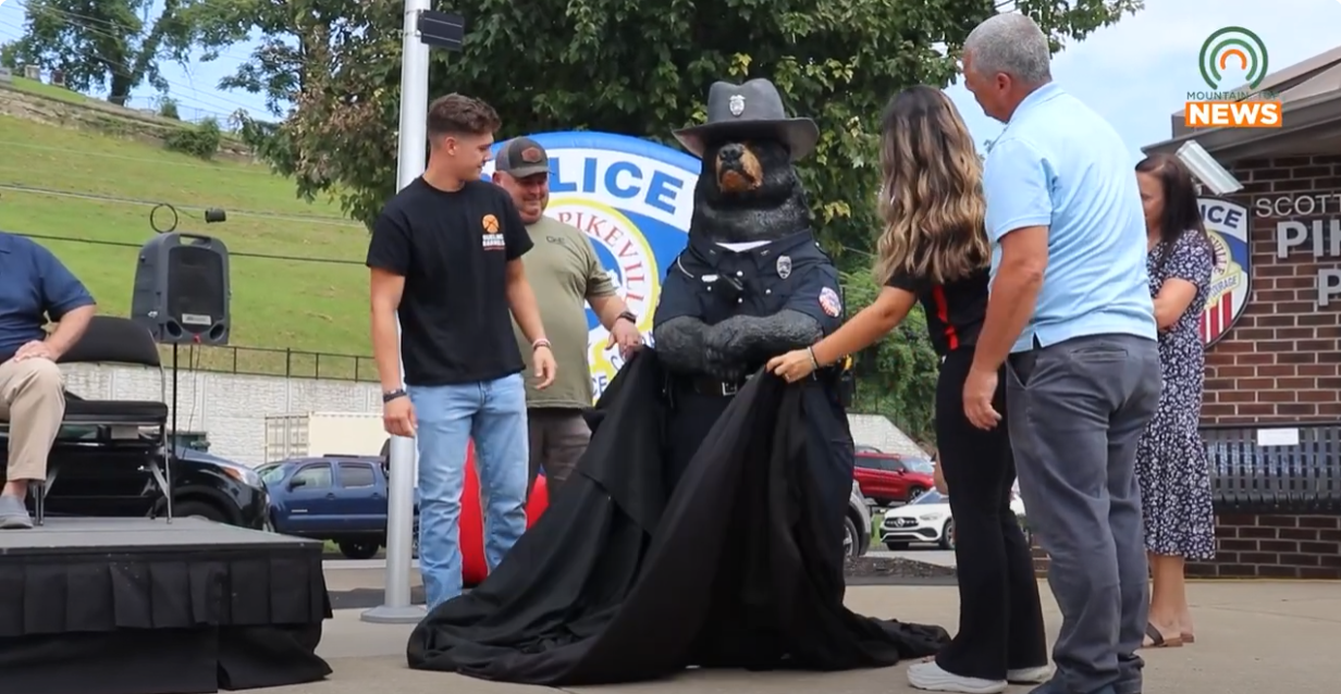 Pikeville Police Unveil New Bear