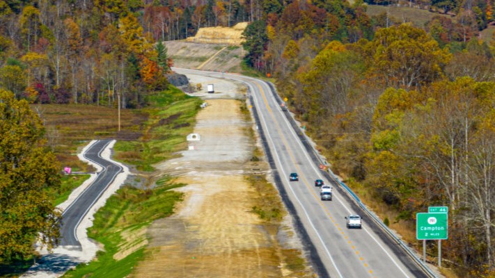 Lane switch begins tomorrow on Mountain Parkway
